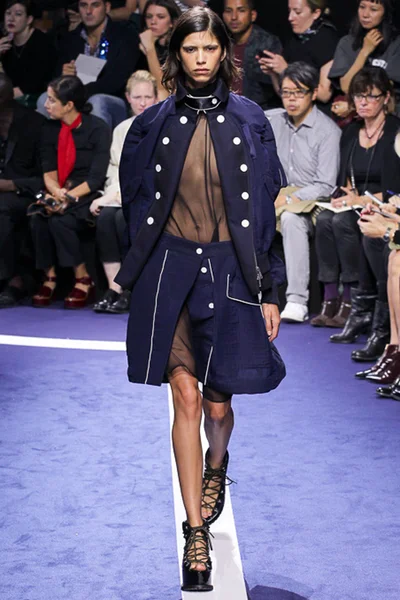 Look 23